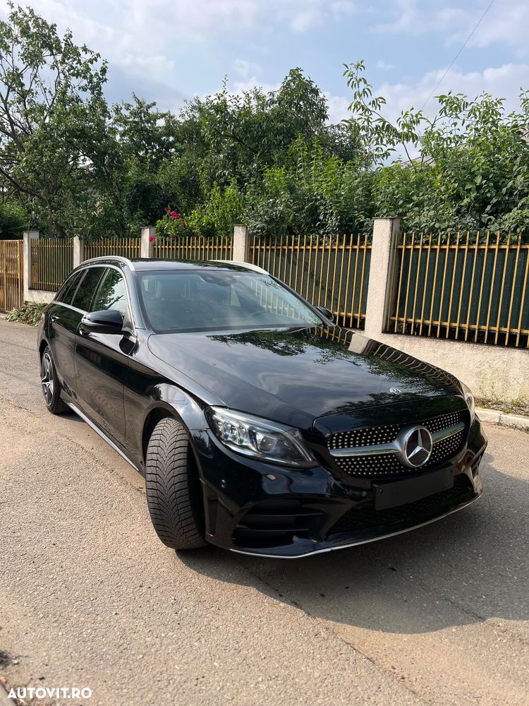 Mercedes-Benz C 220 d 4Matic T 9G-TRONIC AMG Line - 2