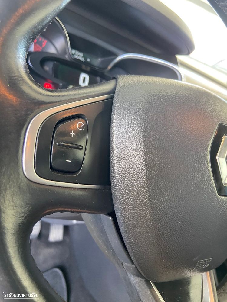 Renault Captur 0.9 TCE Exclusive - 17