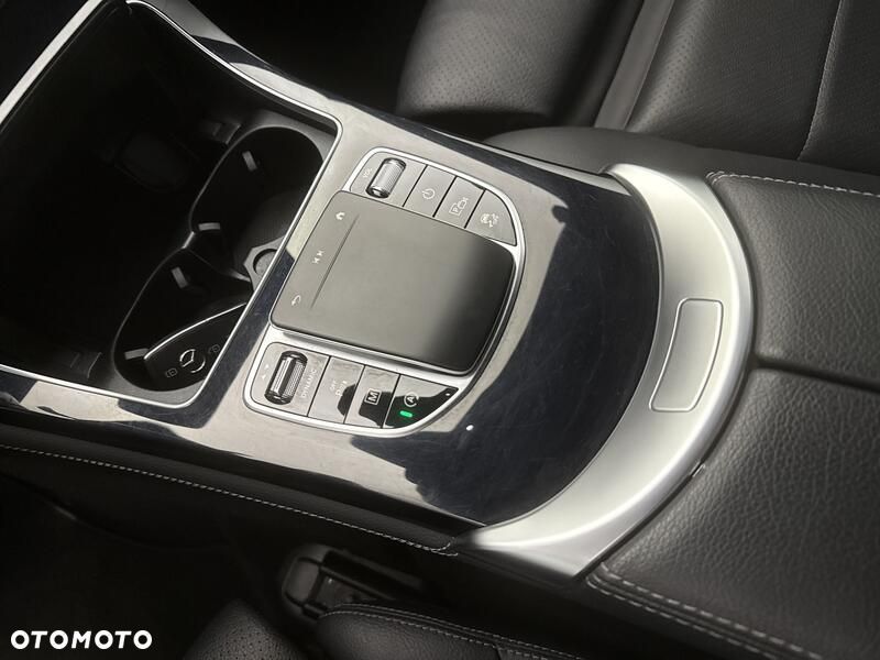 Mercedes-Benz GLC - 18
