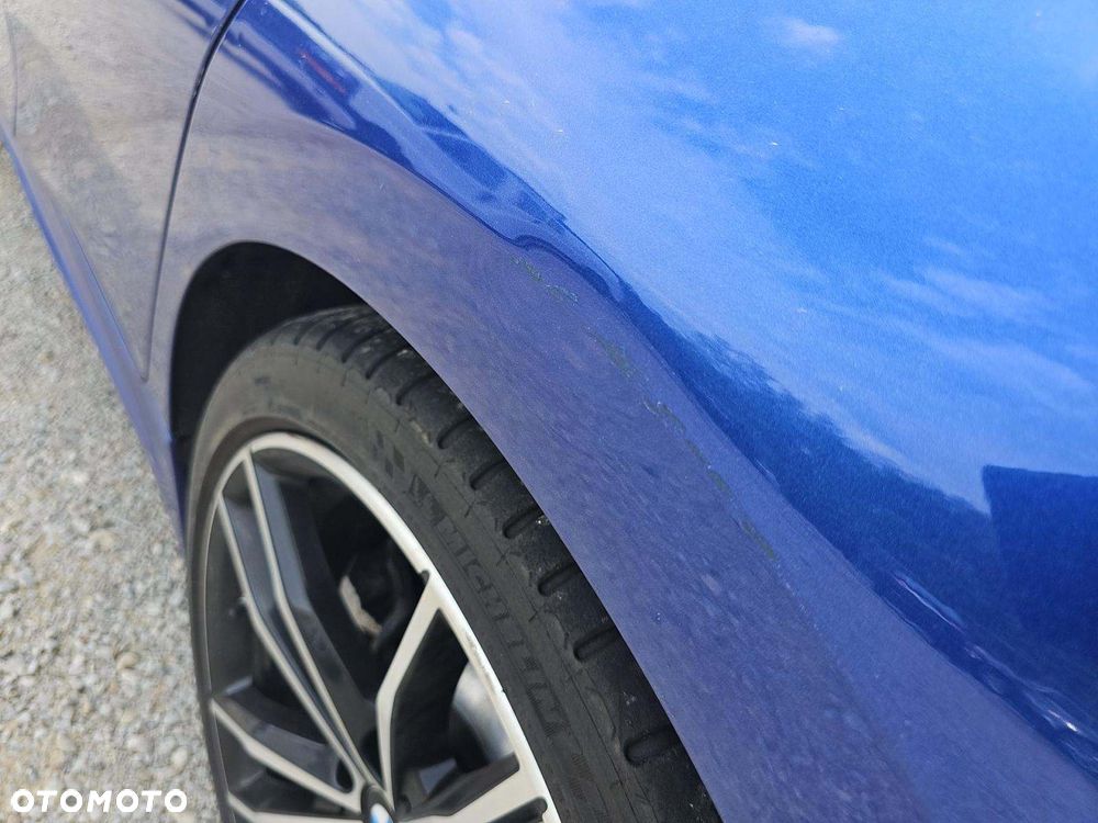 BMW Seria 3 330i M Sport - 13