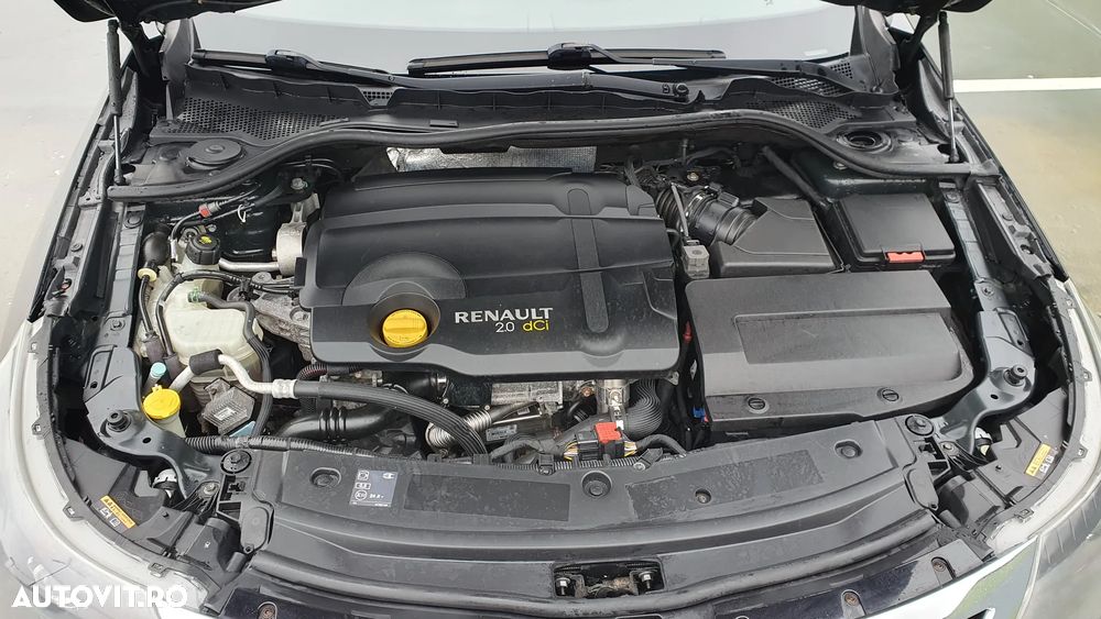 Renault Latitude 2.0 dCi Initiale Aut. - 24