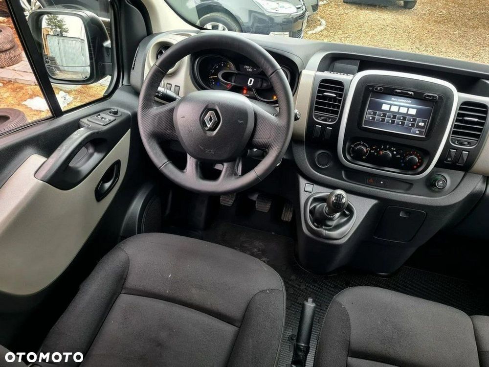Renault Trafic - 22