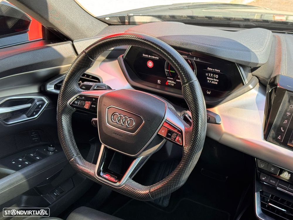 Audi RS e-tron GT quattro - 24