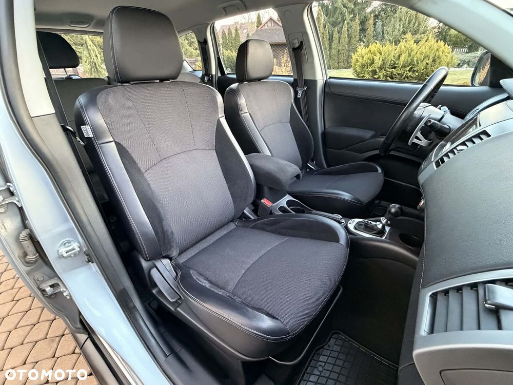 Citroën C-Crosser - 8