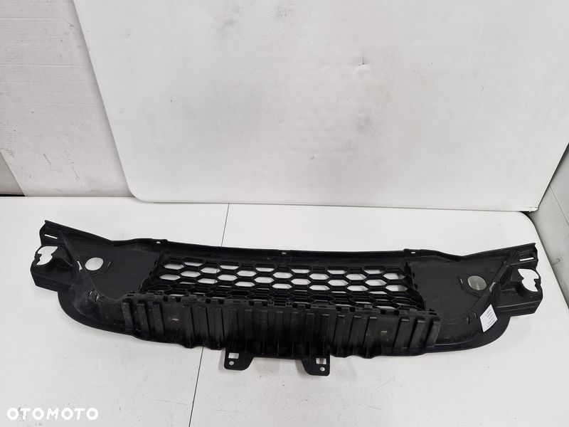 iveco daily vi 6 kratka atrapa zderzaka przedniego środkowa - 8