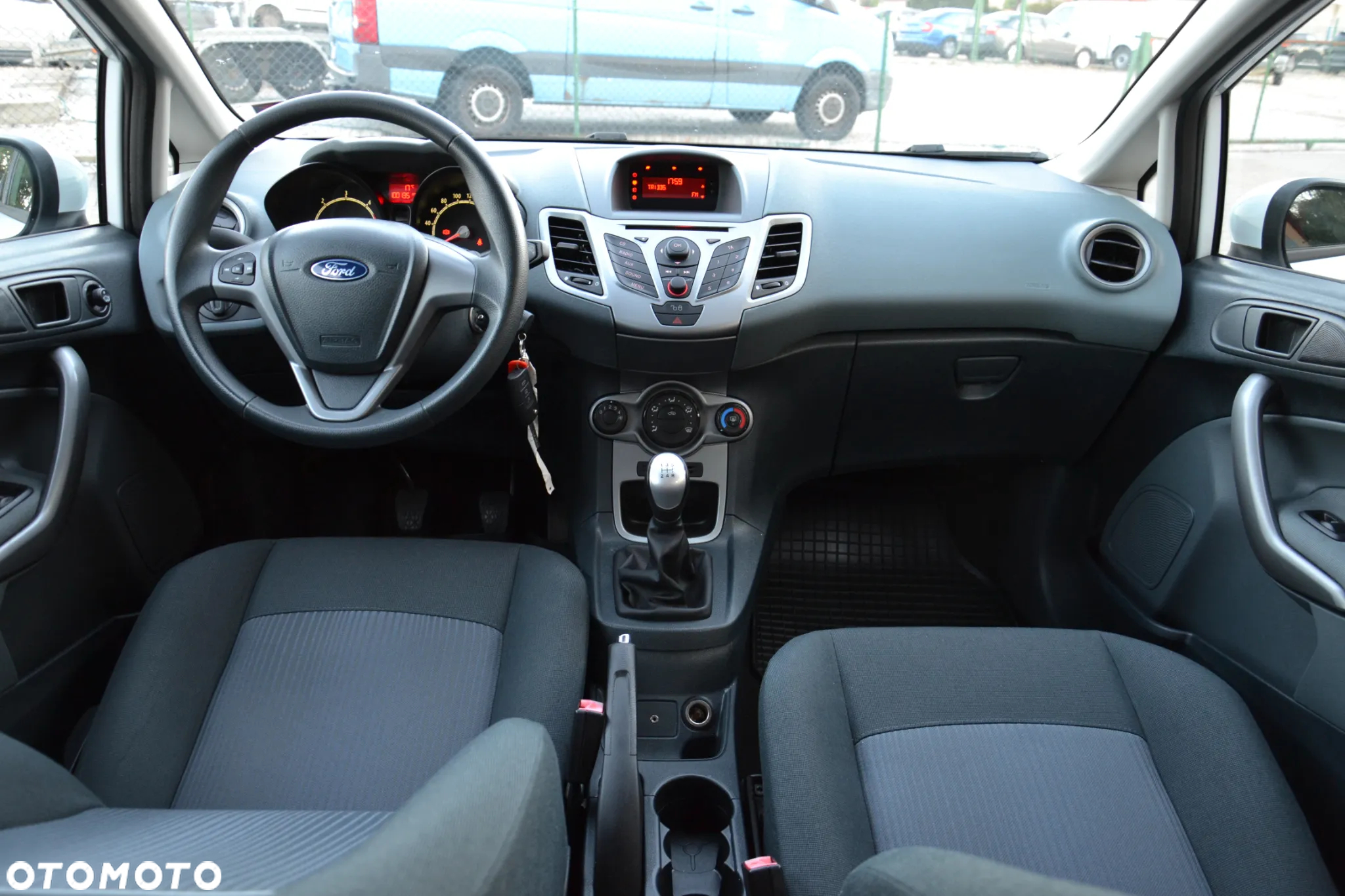 Ford Fiesta 1.6 TDCI Ambiente - 18