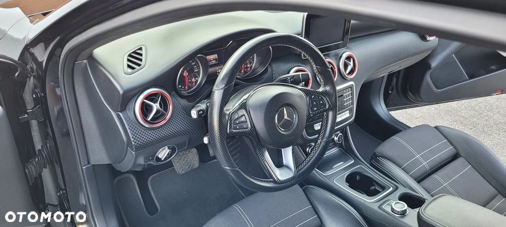 Mercedes-Benz Klasa A 200 d 7G-DCT Motorsport Edition - 12