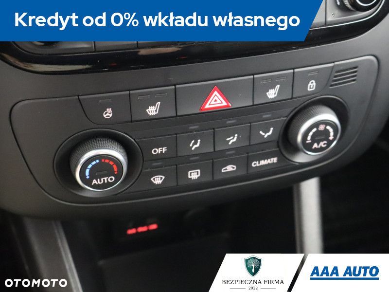 Kia Venga - 14