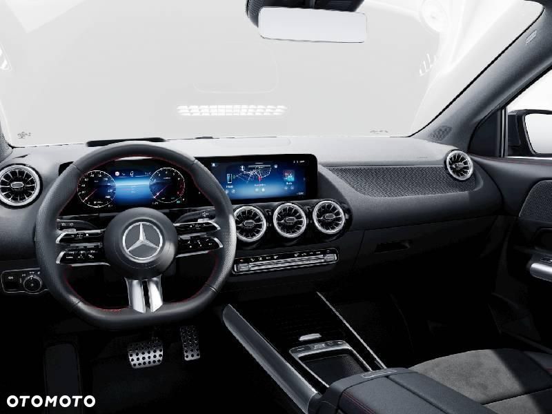 Mercedes-Benz GLA - 6