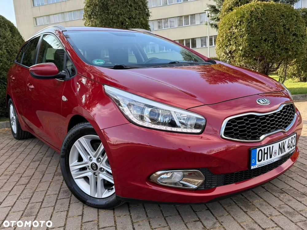 Kia Ceed 1.4 CRDi 90 SW Vision - 11