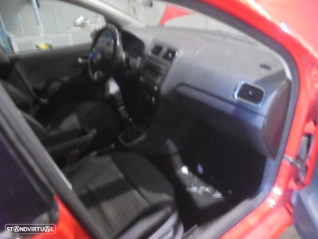 Carro MOT: CAYA CXVEL: KFK VW POLO 5 2009 1.6TDI 75CV 5P VERMELHO DIESEL - 4