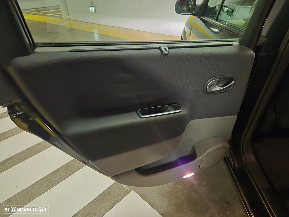 Renault Grand Scénic 1.5 dCi Dynamique - 22