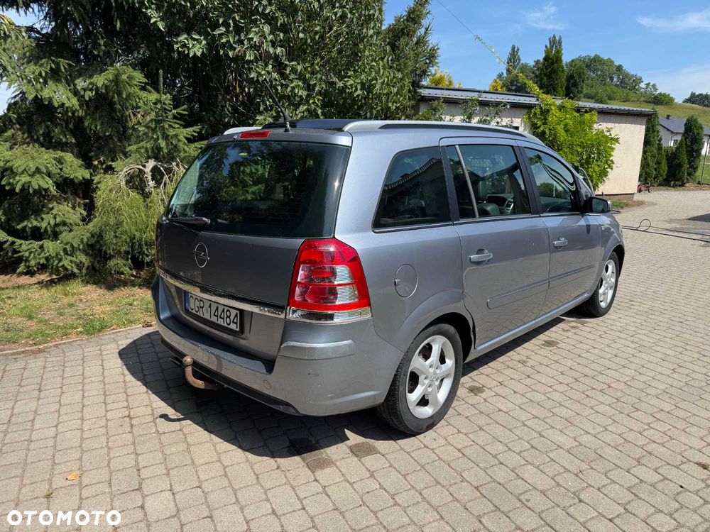 Opel Zafira - 4
