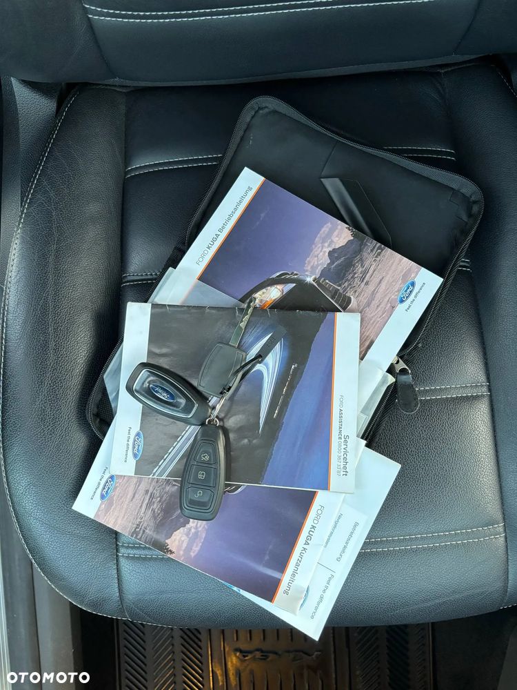 Ford Kuga - 30