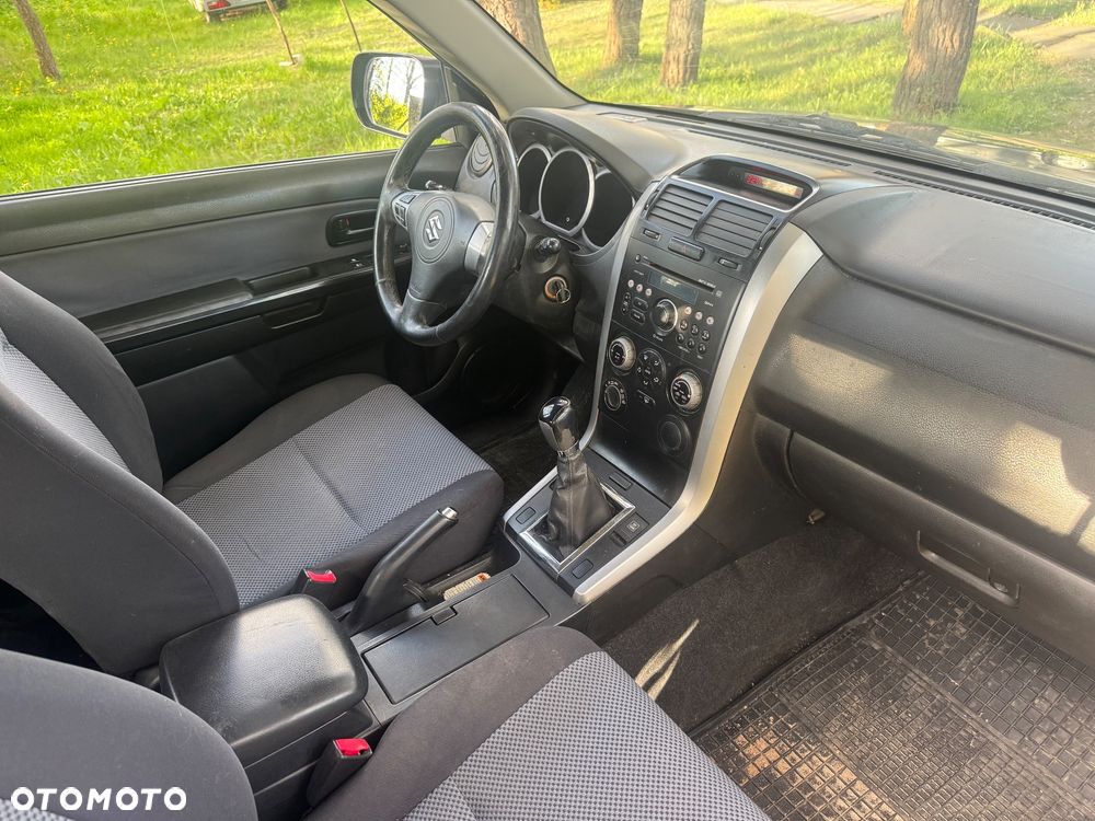 Suzuki Grand Vitara 1.9 DDiS - 8