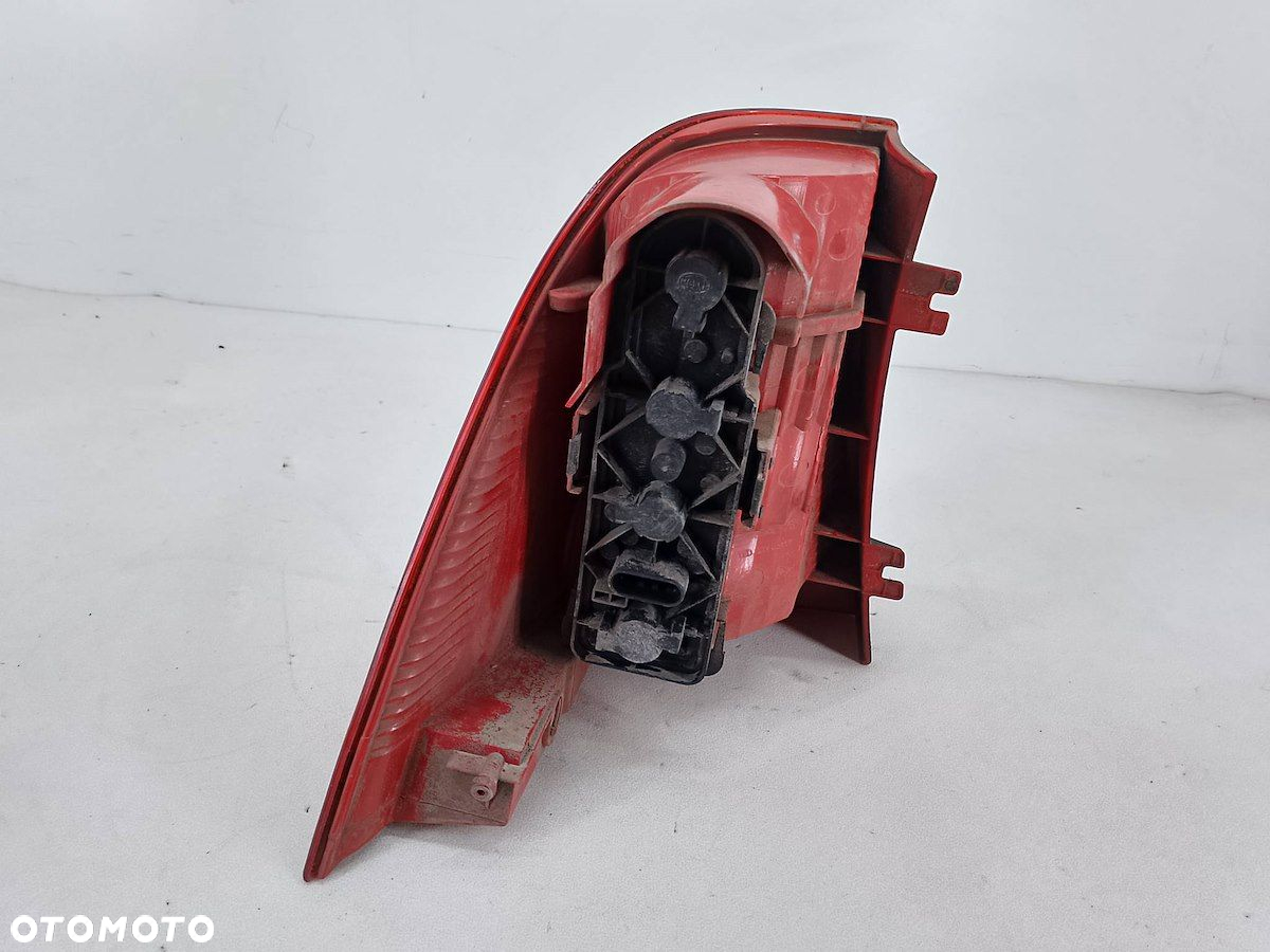 LAMPA TYLNA PRAWA MERCEDES-BENZ ML W163 - 5