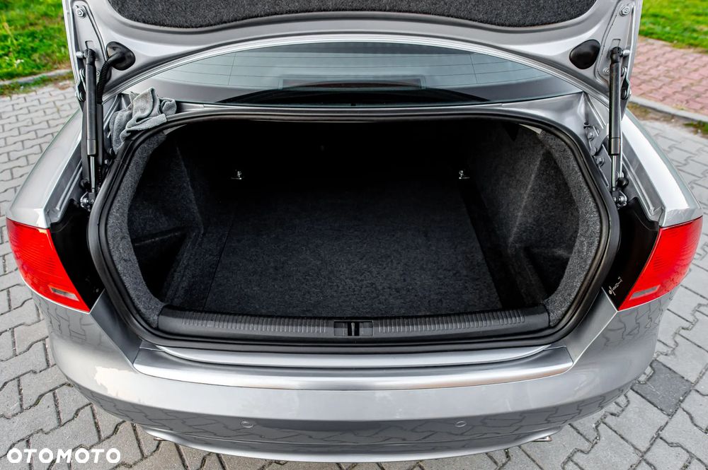 Audi A4 Limousine 2.0 T FSI quattro - 19