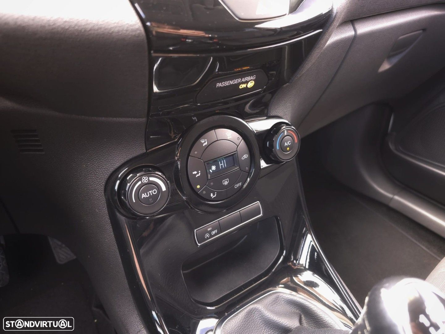 Ford Fiesta 1.0 Ti-VCT Titanium - 22