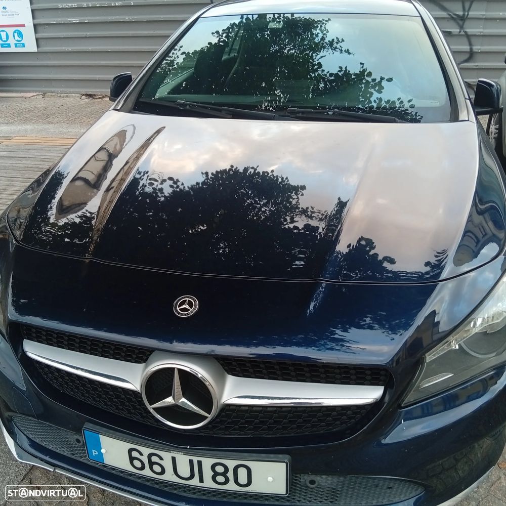 Mercedes-Benz CLA 180 d Shooting Brake Urban - 1