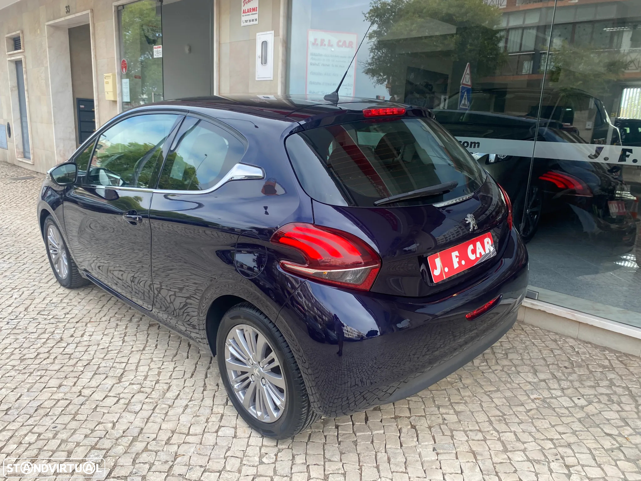 Peugeot 208 1.2 PureTech GT Line - 7