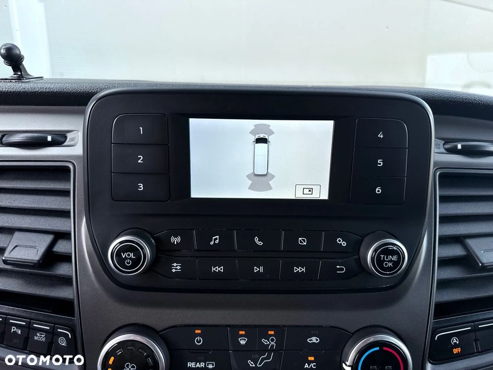 Ford Tourneo Custom 2.0 EcoBlue L2 Trend - 20