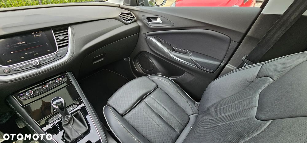 Opel Grandland X 1.6 DStart/Stop Automatik Business INNOVATION - 29