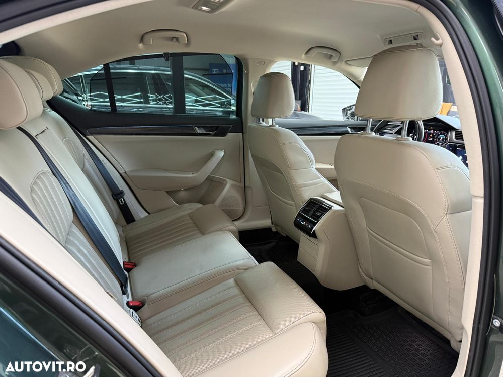 Skoda Superb 2.0 TDI 4x4 DSG Premium Edition - 31