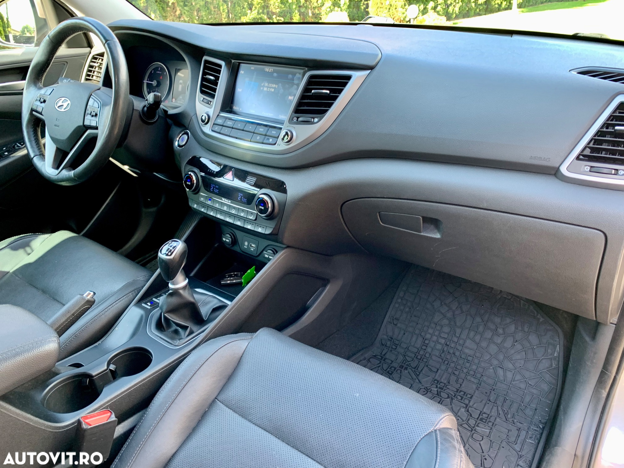 Hyundai Tucson 2.0 CRDI 4WD Advantage - 22