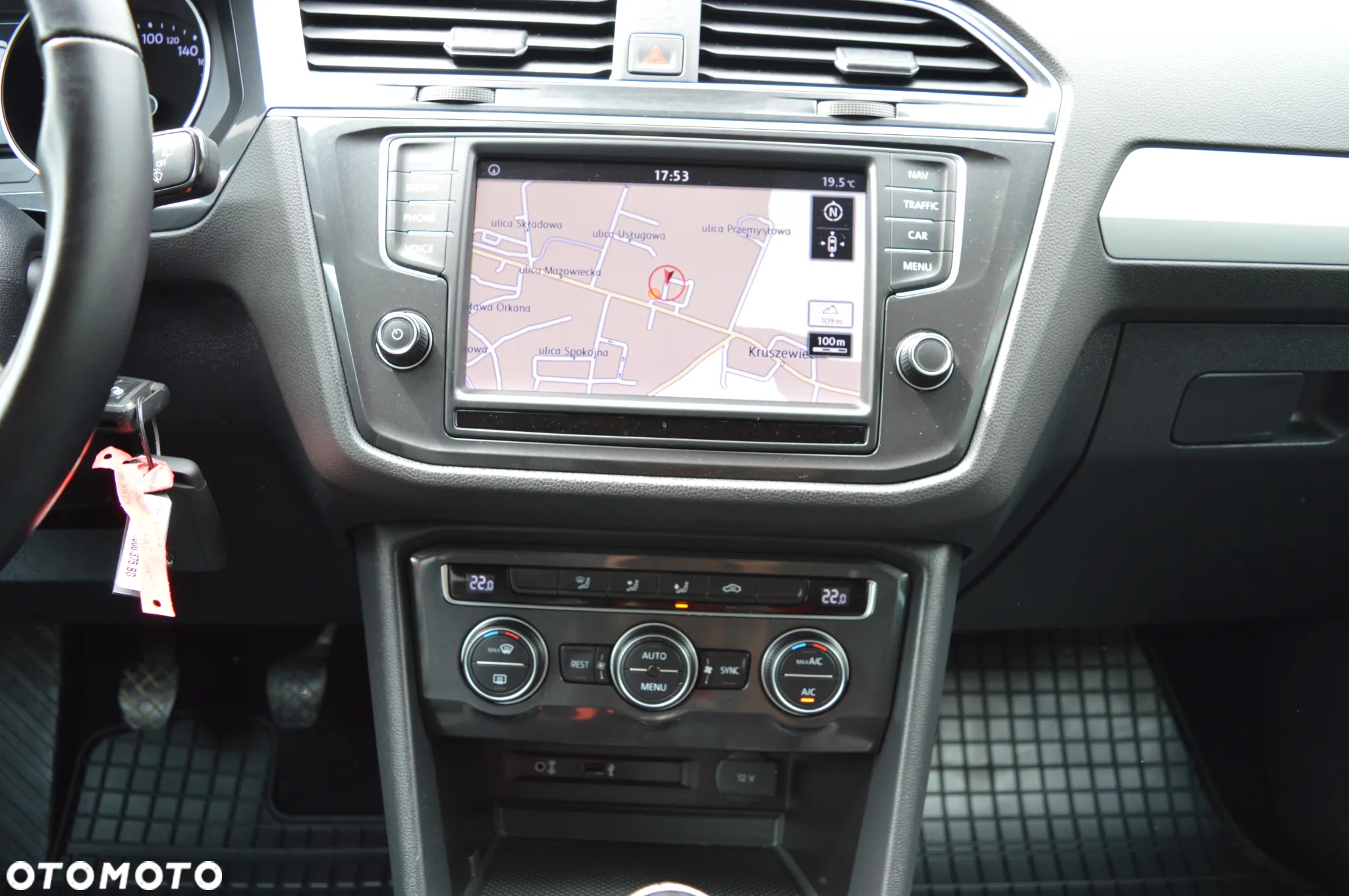Volkswagen Tiguan 2.0 TDI SCR BlueMotion Technology Exclusive - 18