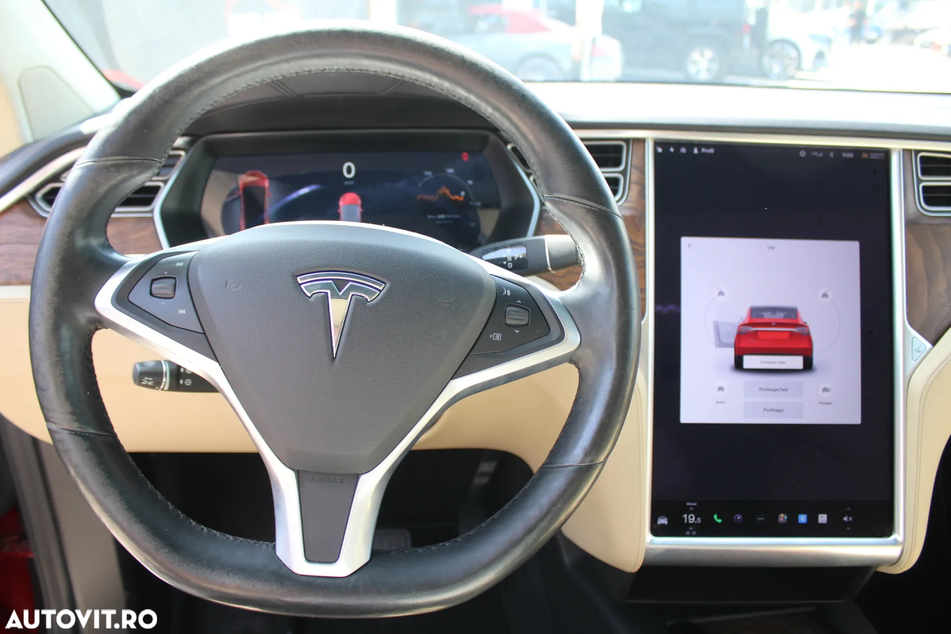 Tesla Model X - 6