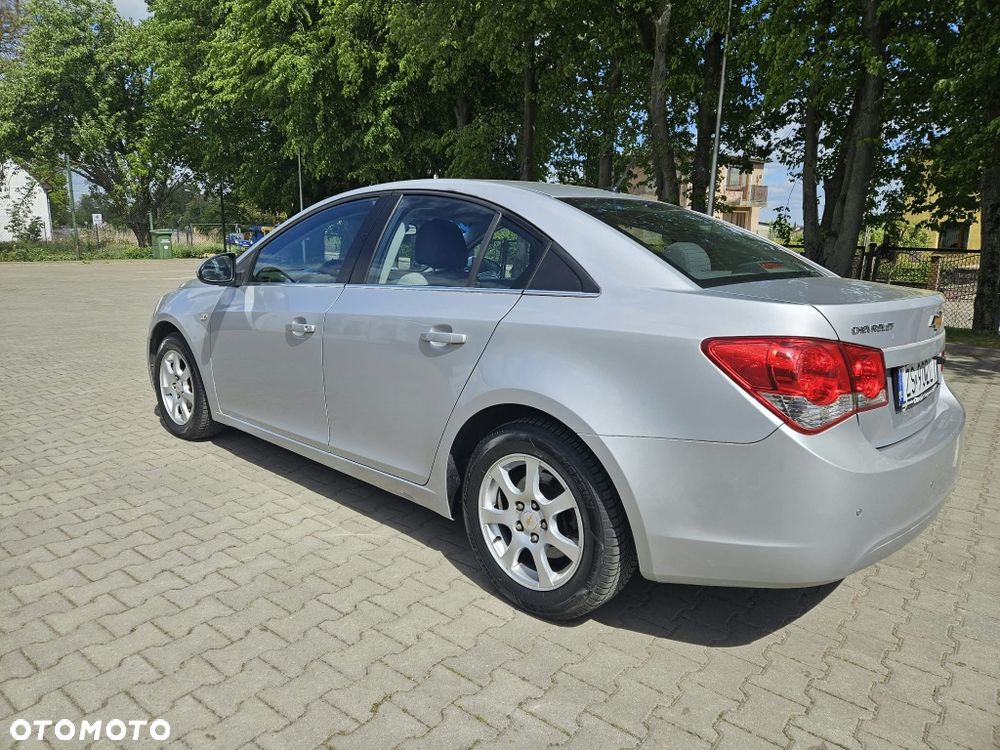 Chevrolet Cruze - 2