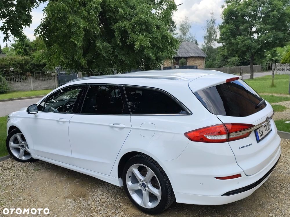 Ford Mondeo - 36