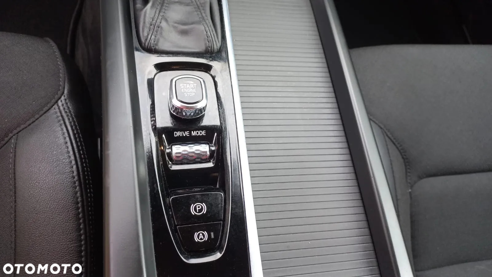 Volvo XC 60 D4 Geartronic Momentum - 18
