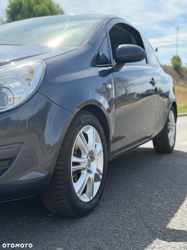 Opel Corsa 1.2 16V Color Edition - 3