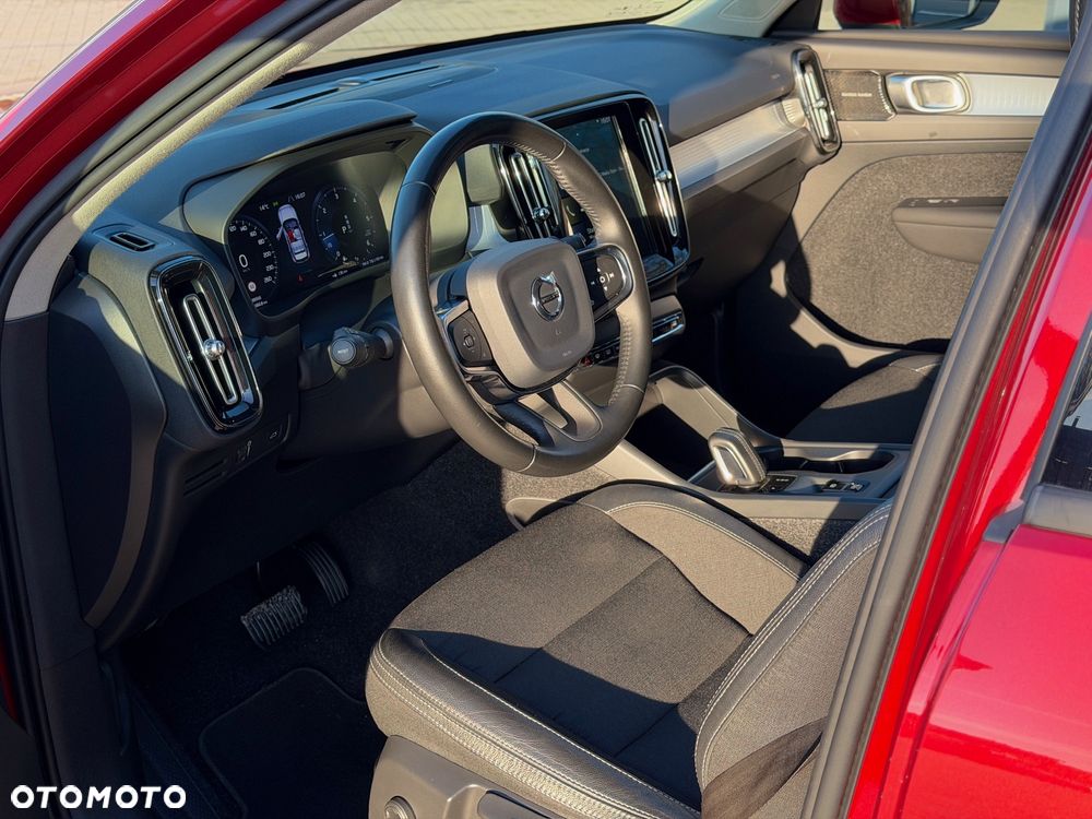 Volvo XC 40 D3 Geartronic Momentum Core - 9