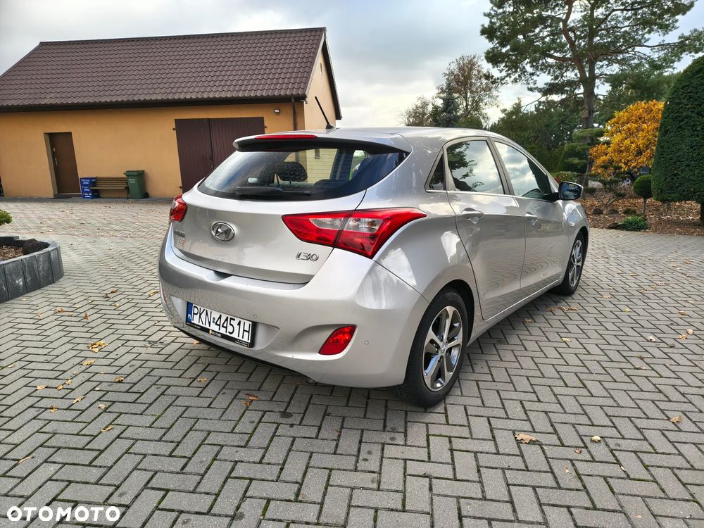 Hyundai i30 blue 1.6 GDI YES Silver - 7