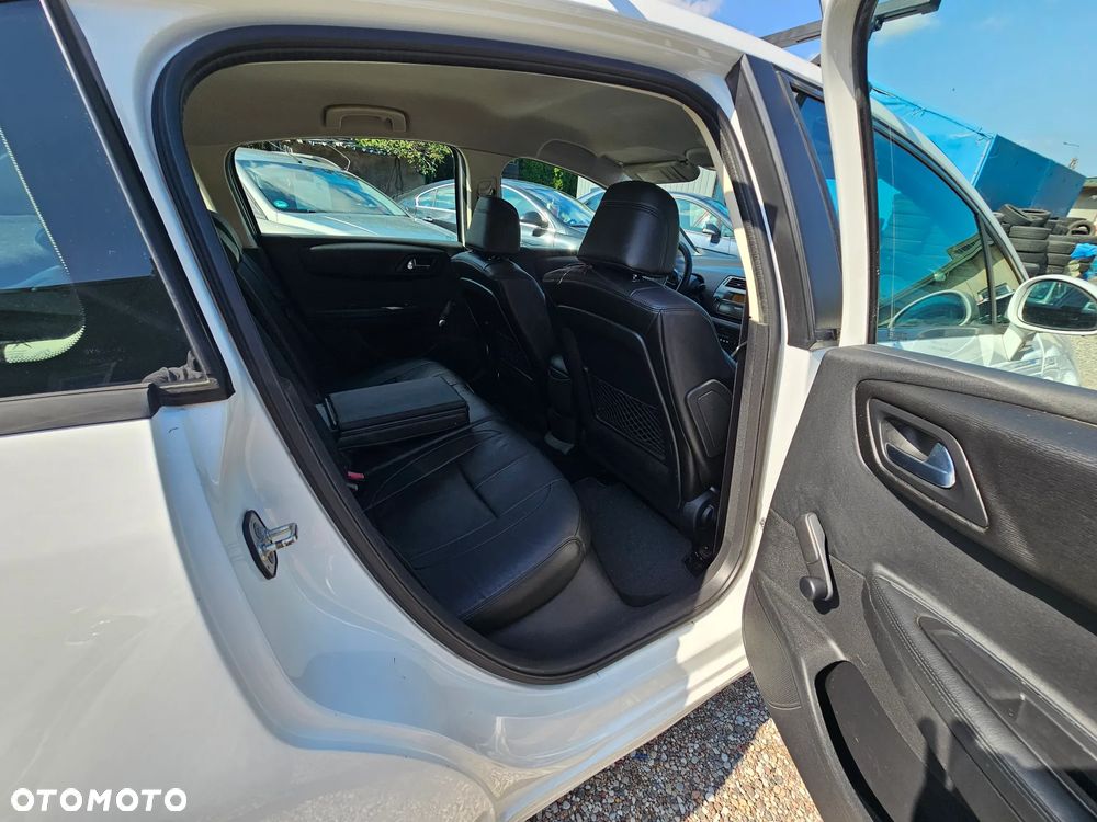 Citroën C4 1.6 HDi Advance - 8