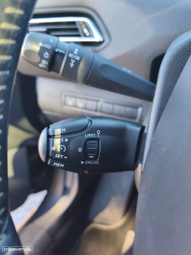 Peugeot 308 SW 1.6 BlueHDi Allure J17 - 19