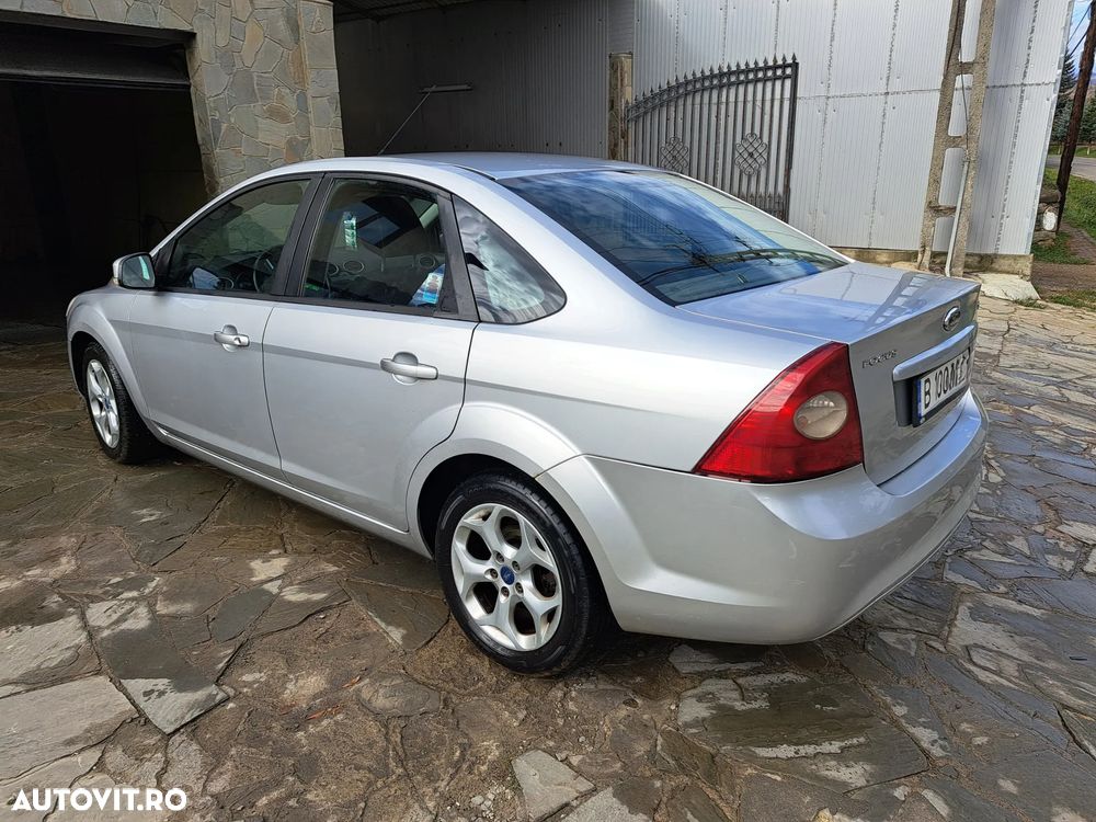Ford Focus 1.6 TDCi DPF Titanium - 5