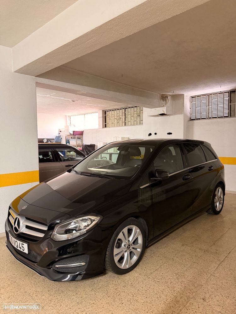 Mercedes-Benz B 180 d Style - 24
