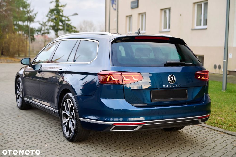 Volkswagen Passat - 13