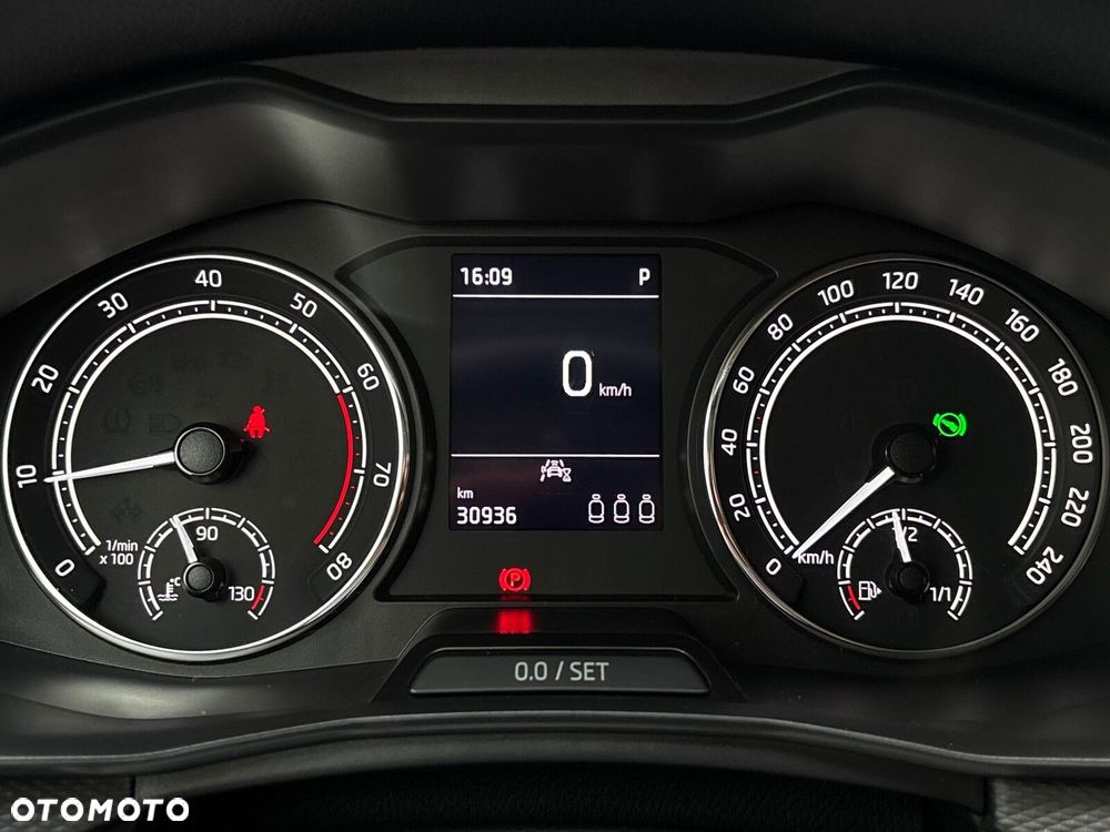 Skoda Kamiq 1.0 TSI Ambition DSG - 17