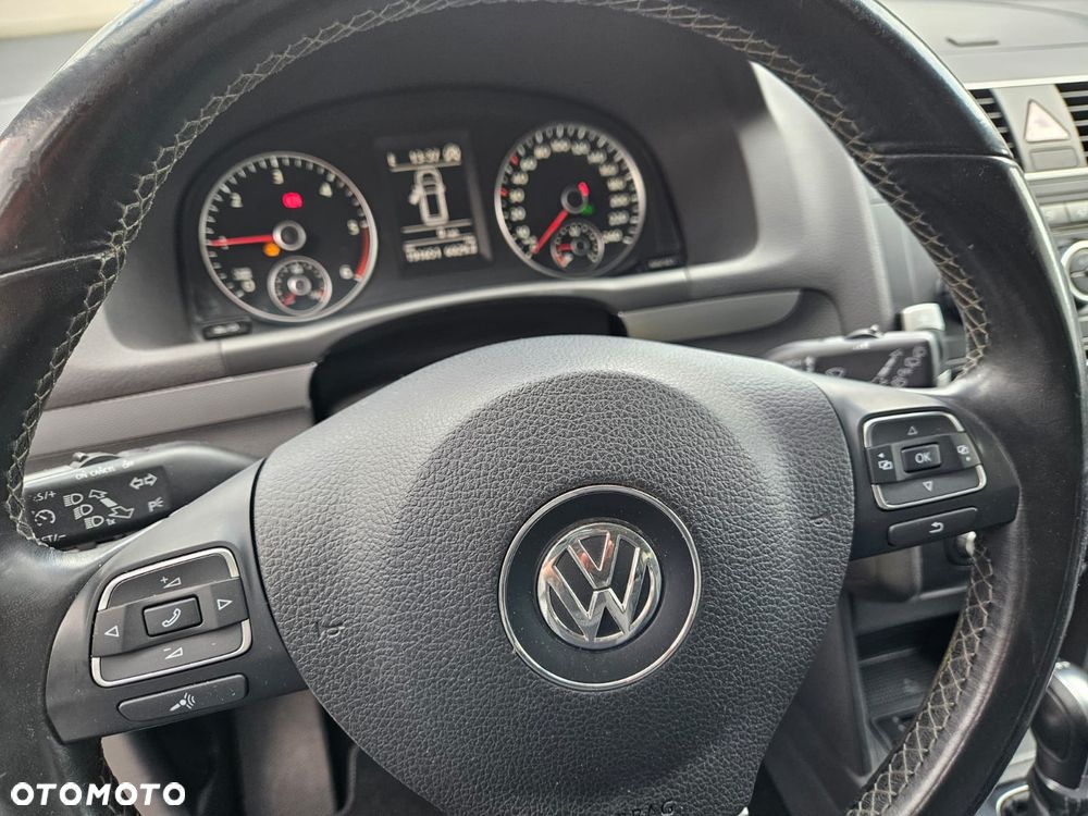 Volkswagen Touran 2.0 TDI DPF DSG Life - 20