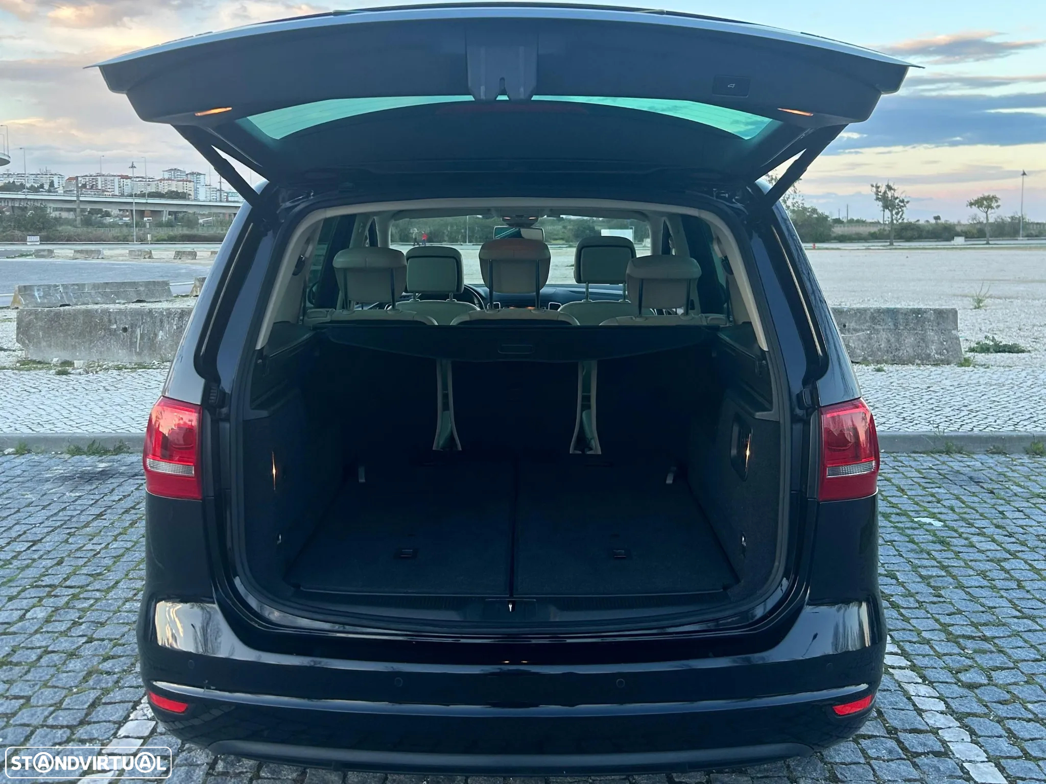VW Sharan 2.0 TDI Highline DSG - 16