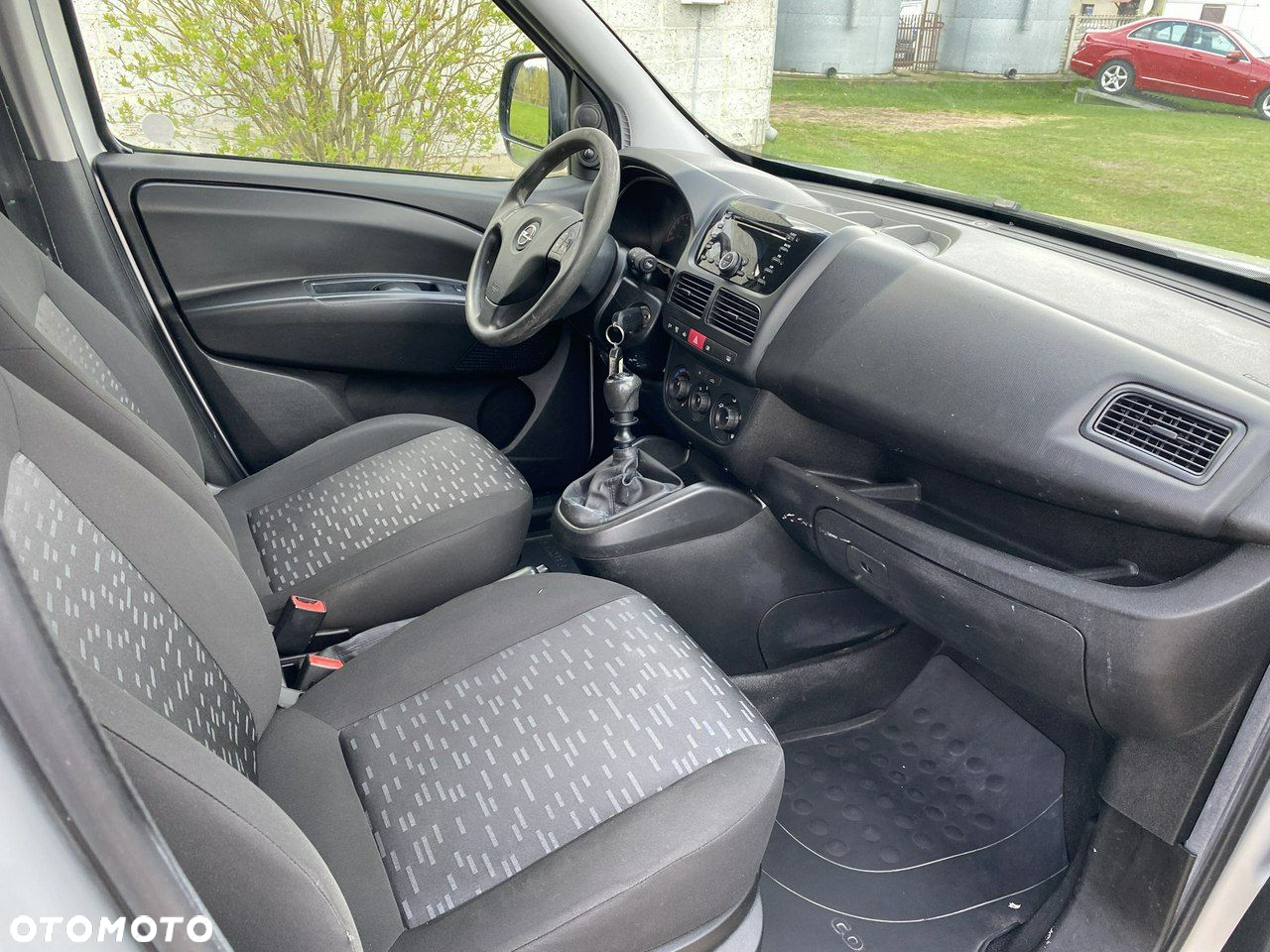 Opel Combo - 9
