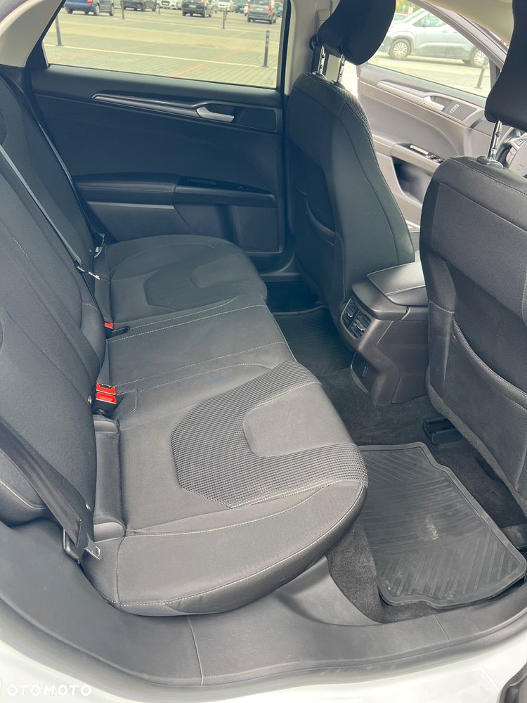 Ford Mondeo 2.0 EcoBlue Titanium - 13