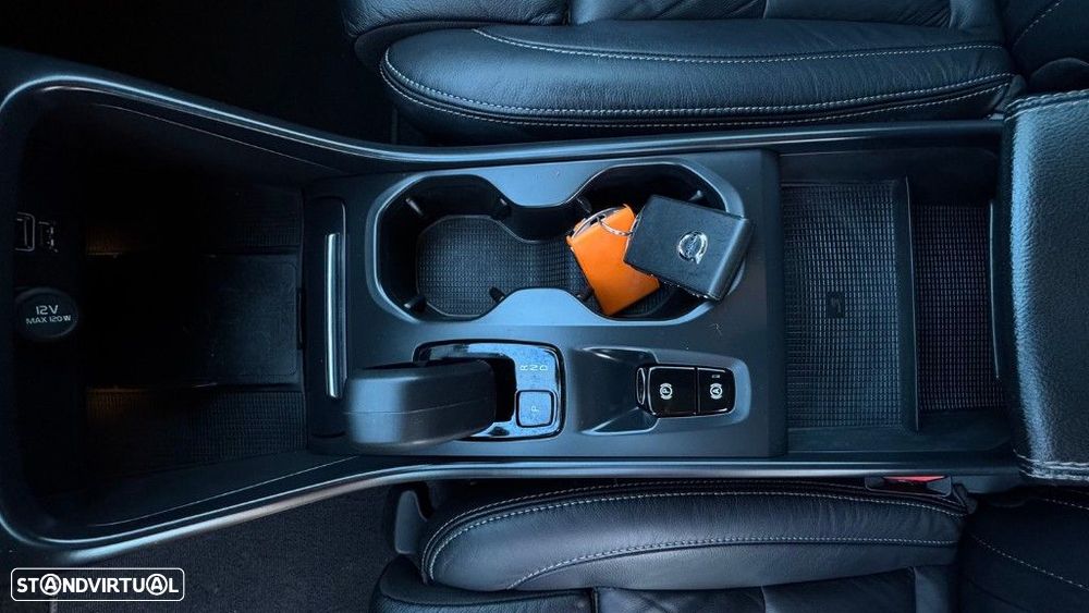Volvo XC 40 1.5 T4 PHEV Core - 7