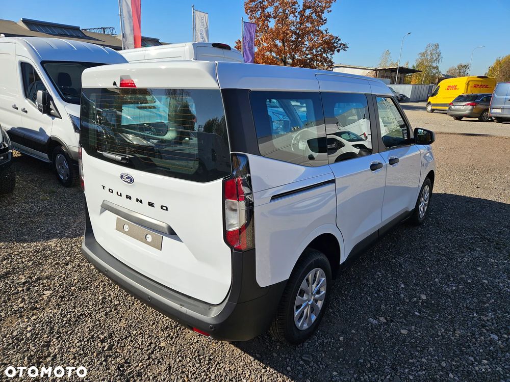 Ford Tourneo Courier 1.0 EcoBoost Trend - 8