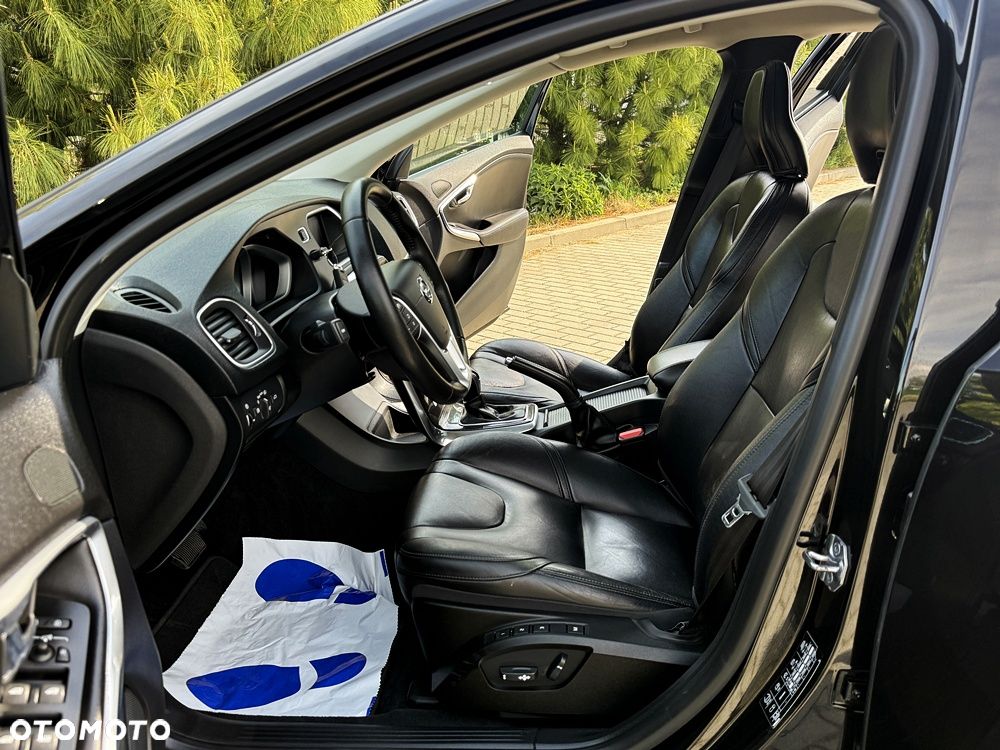Volvo V40 D2 Geartronic Inscription - 26