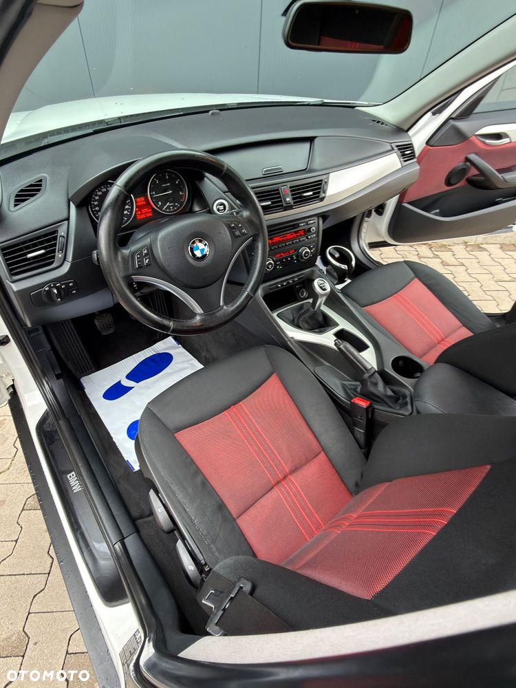 BMW X1 xDrive18d Sport Line - 23